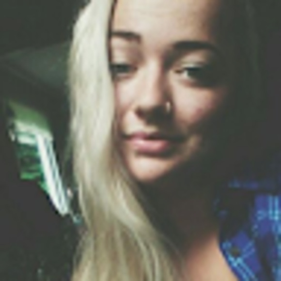 Meet your Posher, Elizabeth - Picture 1 of 1